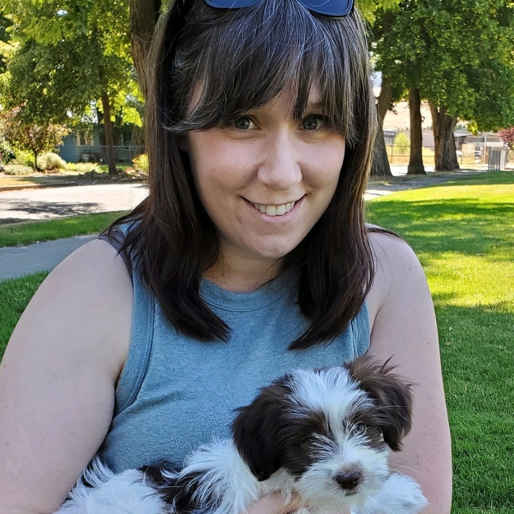 Meet your Posher, Alicia